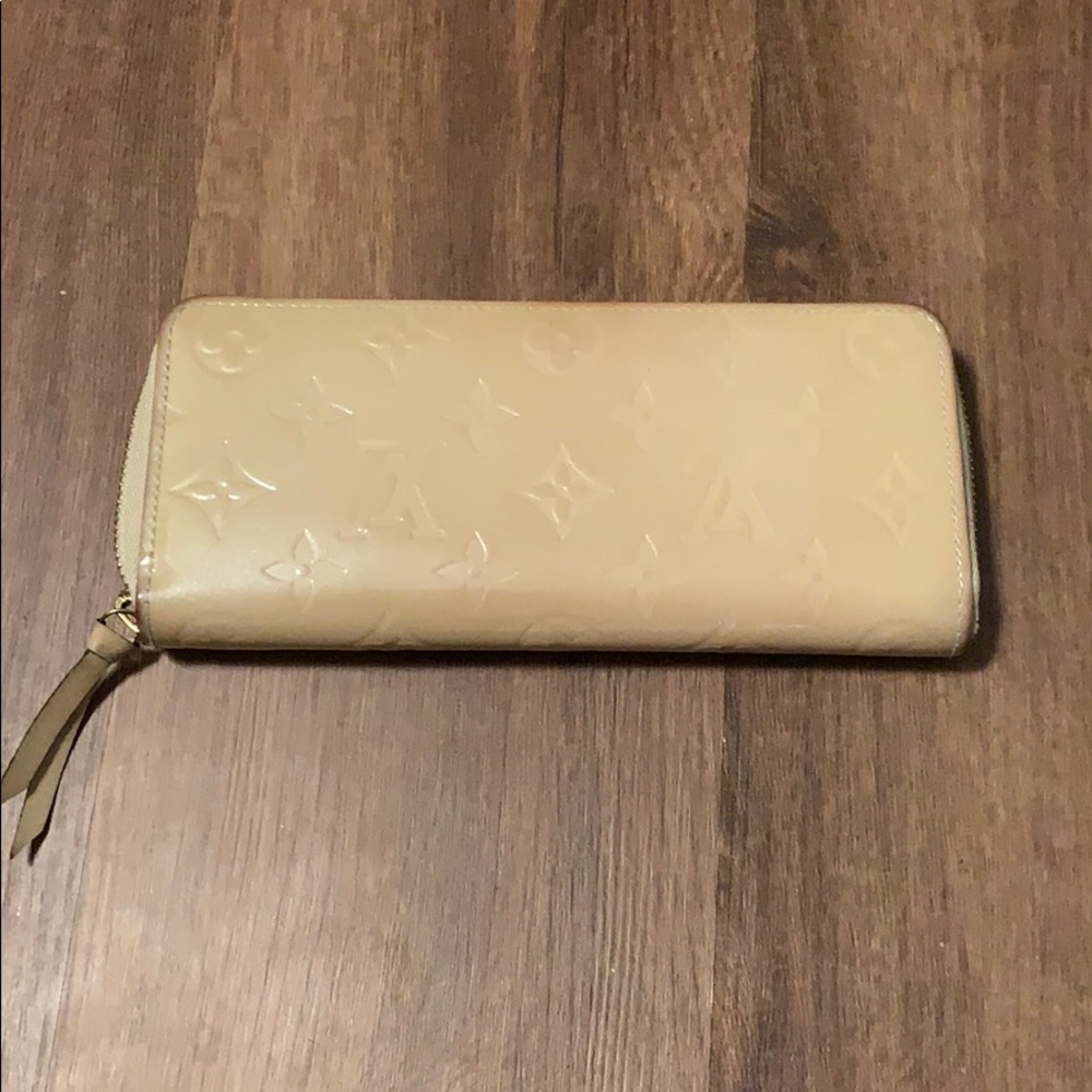 ❣️Authentic Louis Vuitton wallet❣️